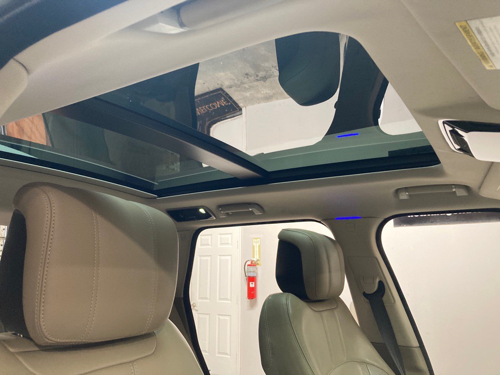 2018 Land Rover Range Rover Image 29