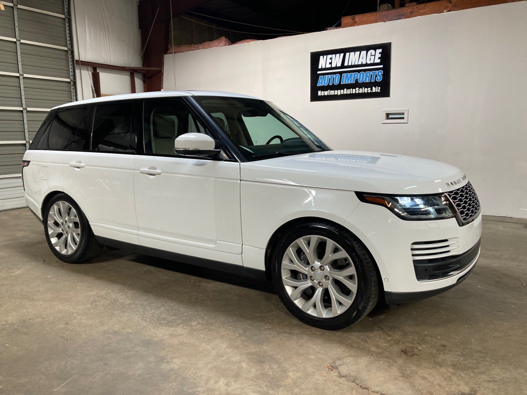 2018 Land Rover Range Rover Image 2