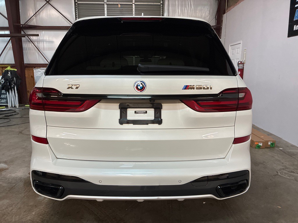 2022 BMW X7 Image 11