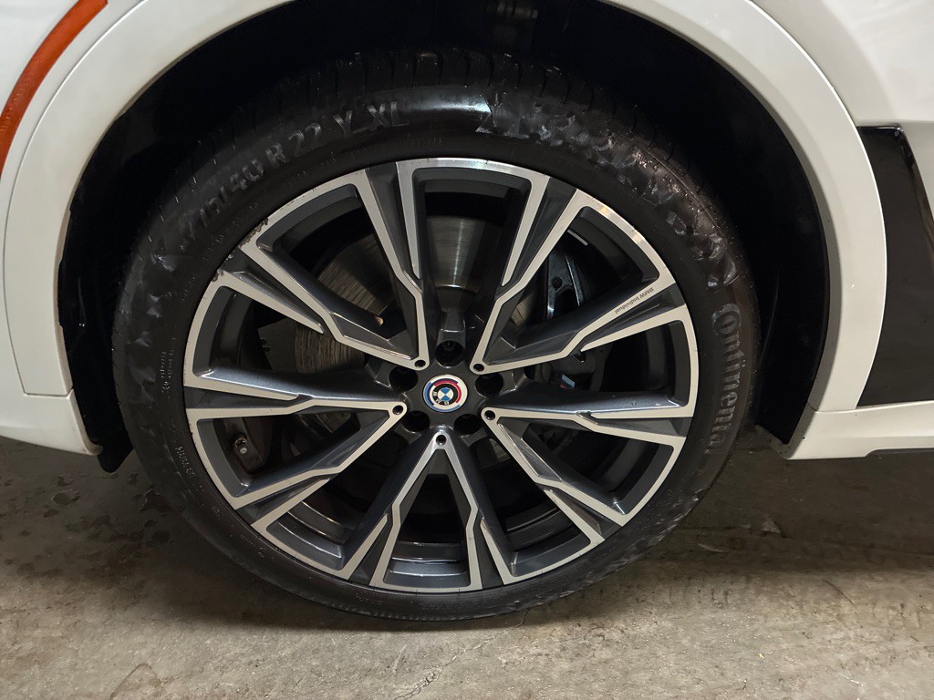 2022 BMW X7 Image 13