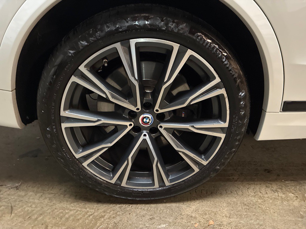 2022 BMW X7 Image 15