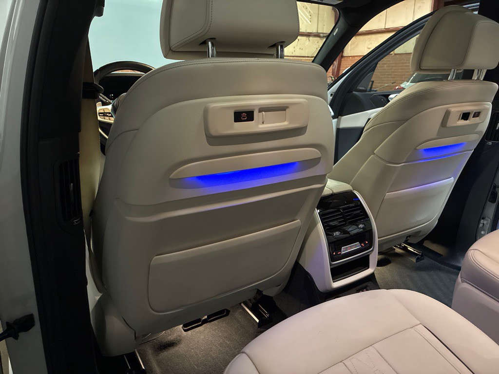 2022 BMW X7 Image 30