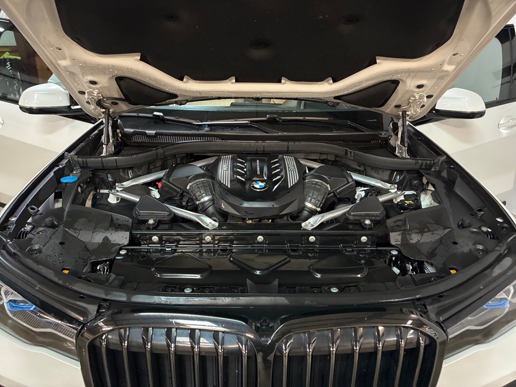 2022 BMW X7 Image 38