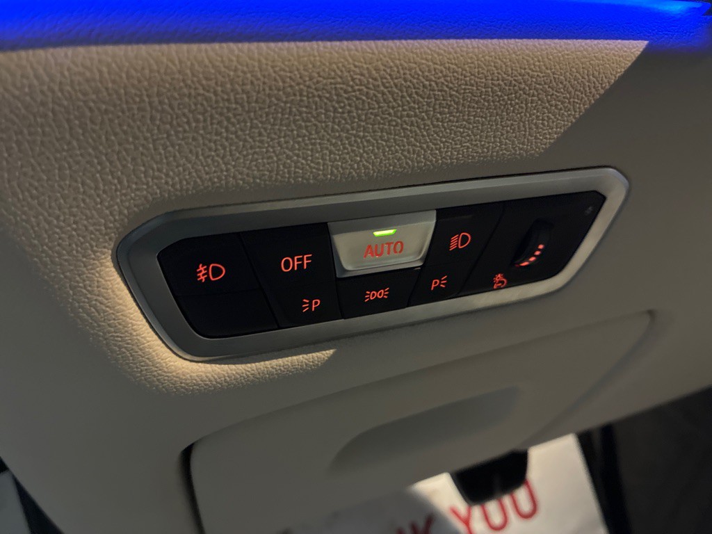 2022 BMW X7 Image 43