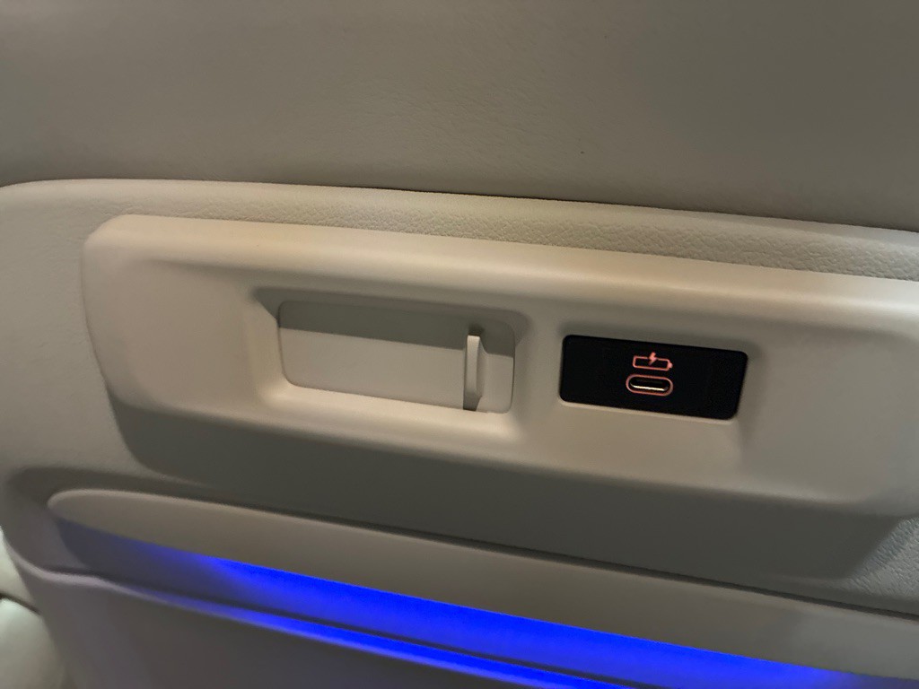 2022 BMW X7 Image 45