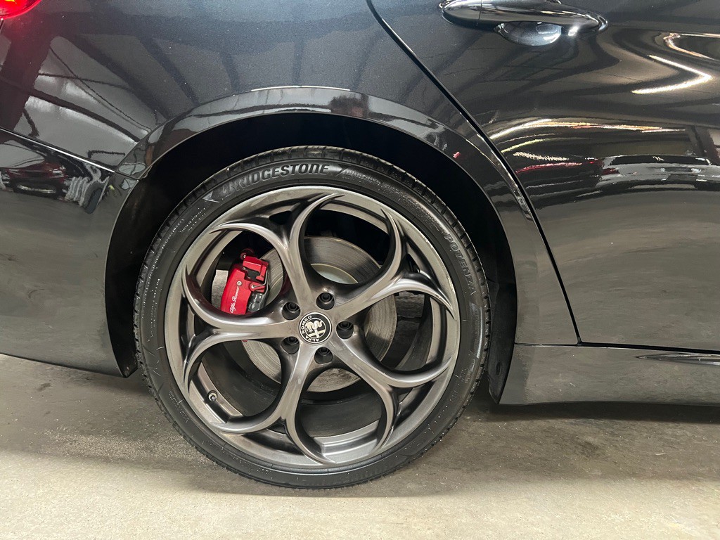 2021 Alfa Romeo Giulia Image 10