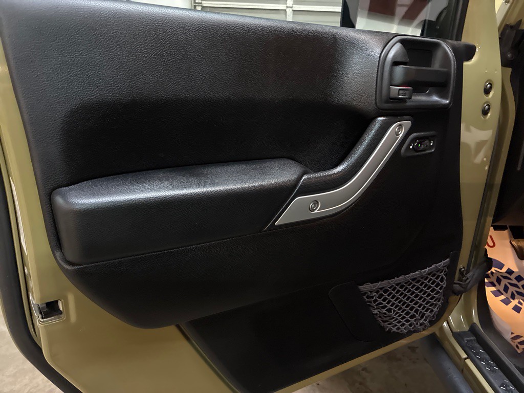 2013 Jeep Wrangler Unlimited Image 20