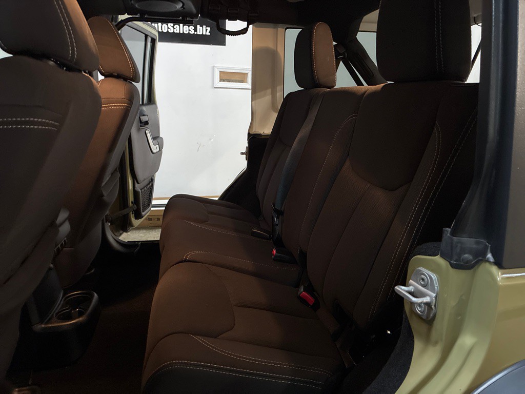 2013 Jeep Wrangler Unlimited Image 30