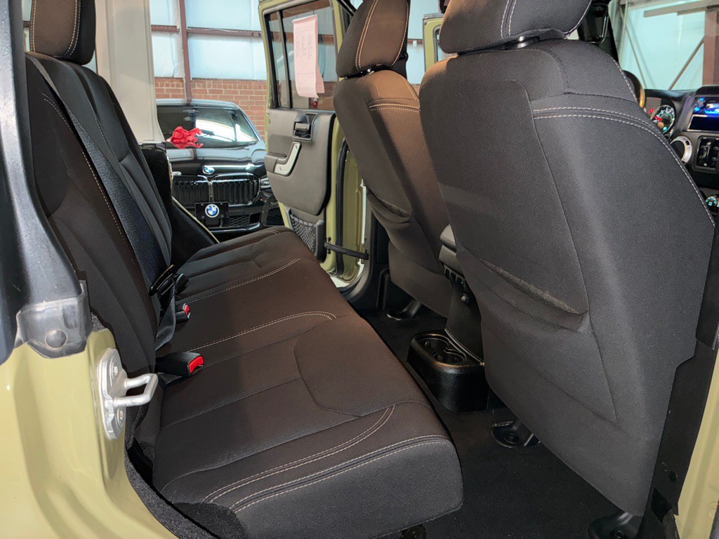 2013 Jeep Wrangler Unlimited Image 35