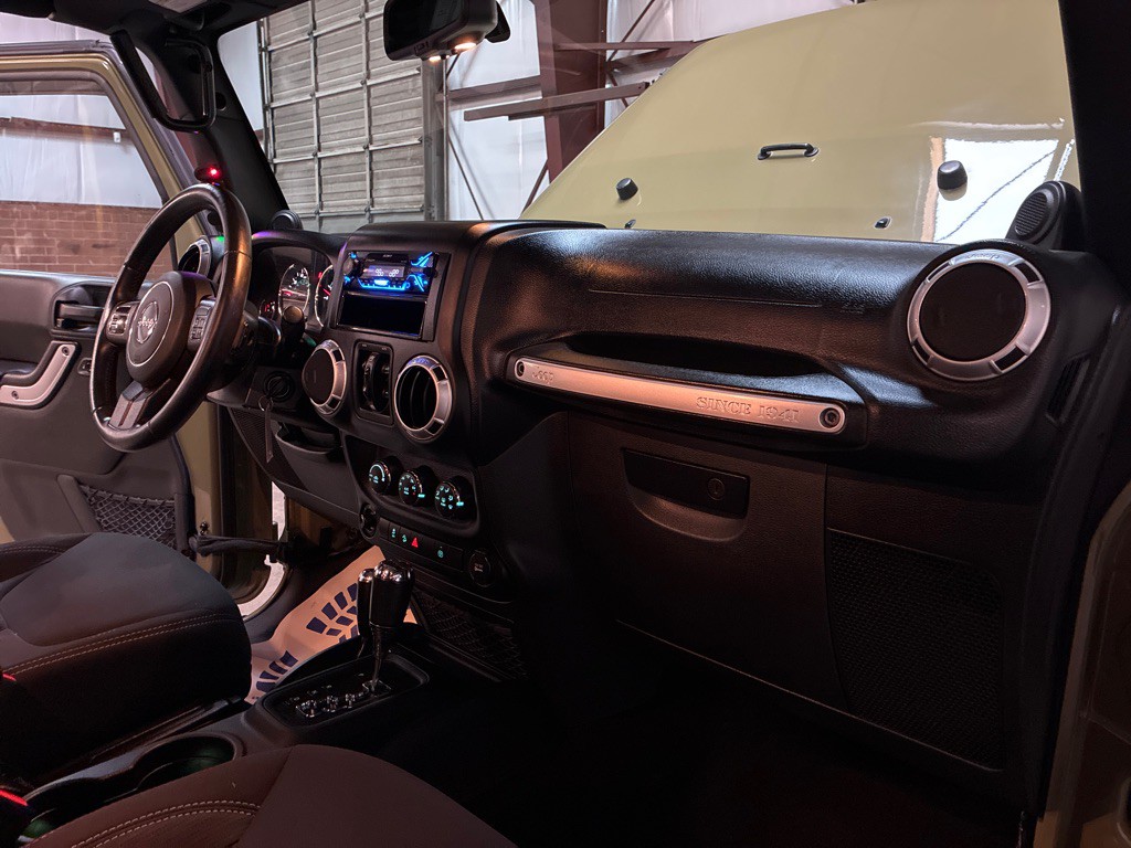 2013 Jeep Wrangler Unlimited Image 39