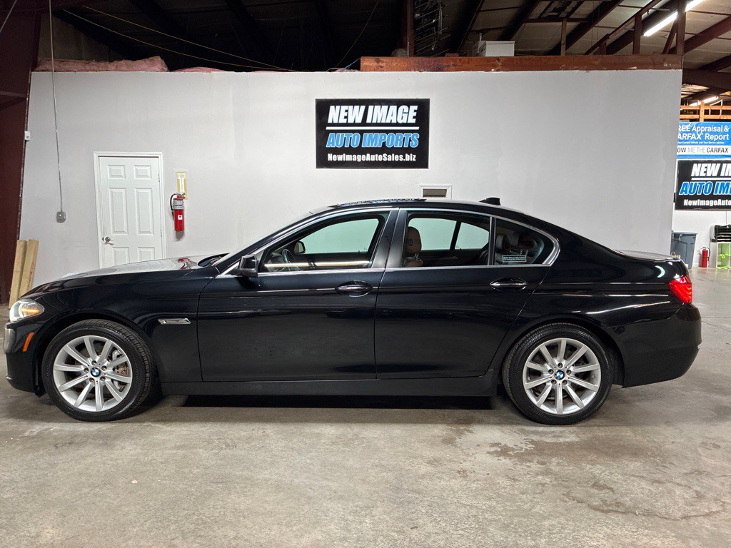 2014 BMW 5 Series Image 3