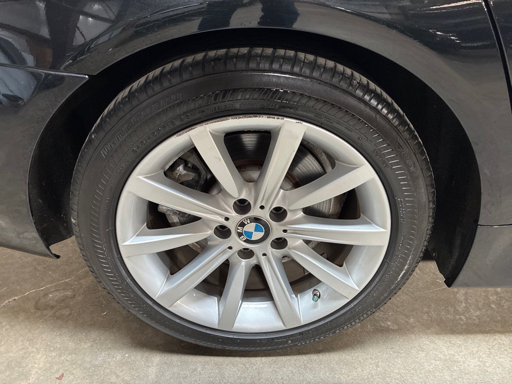 2014 BMW 5 Series Image 12