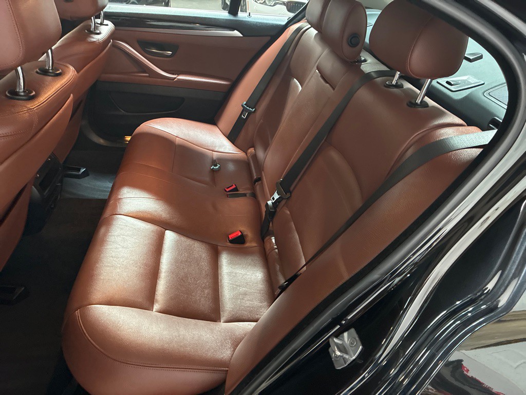 2014 BMW 5 Series Image 15