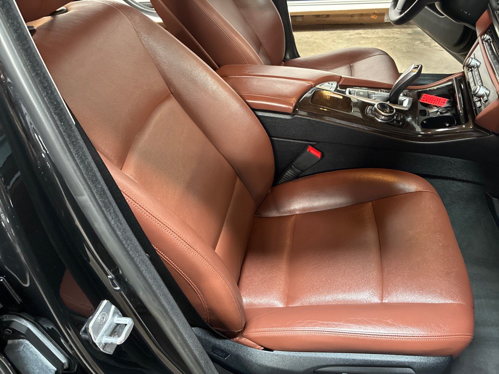 2014 BMW 5 Series Image 17