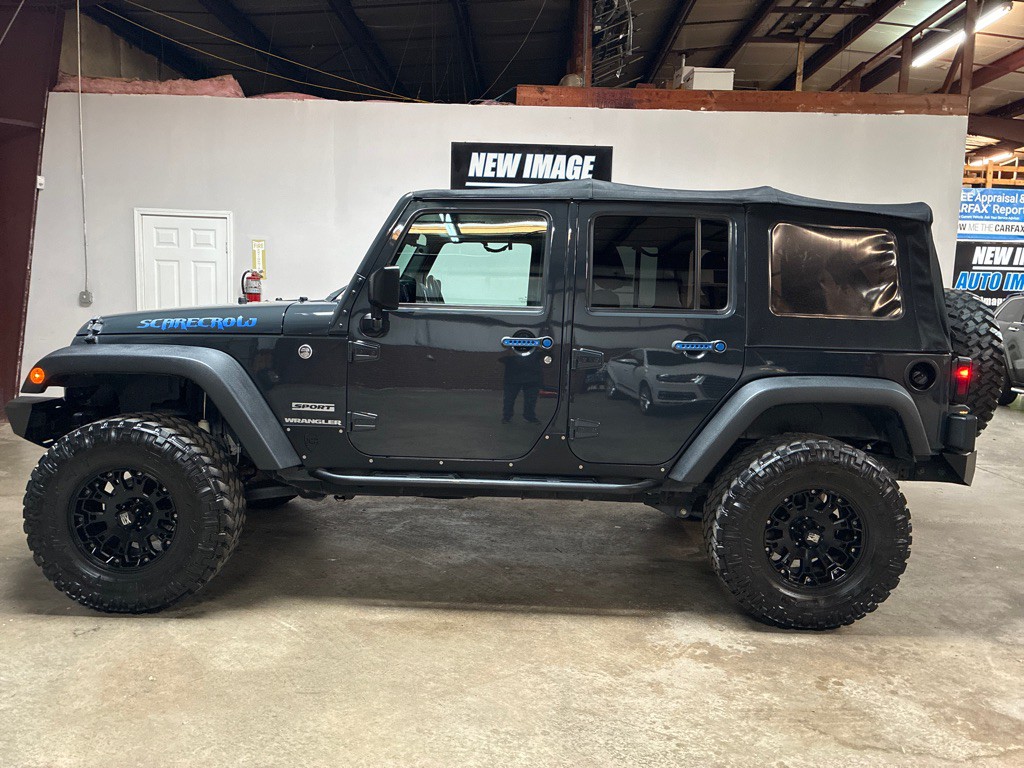 2017 Jeep Wrangler Unlimited Image 9