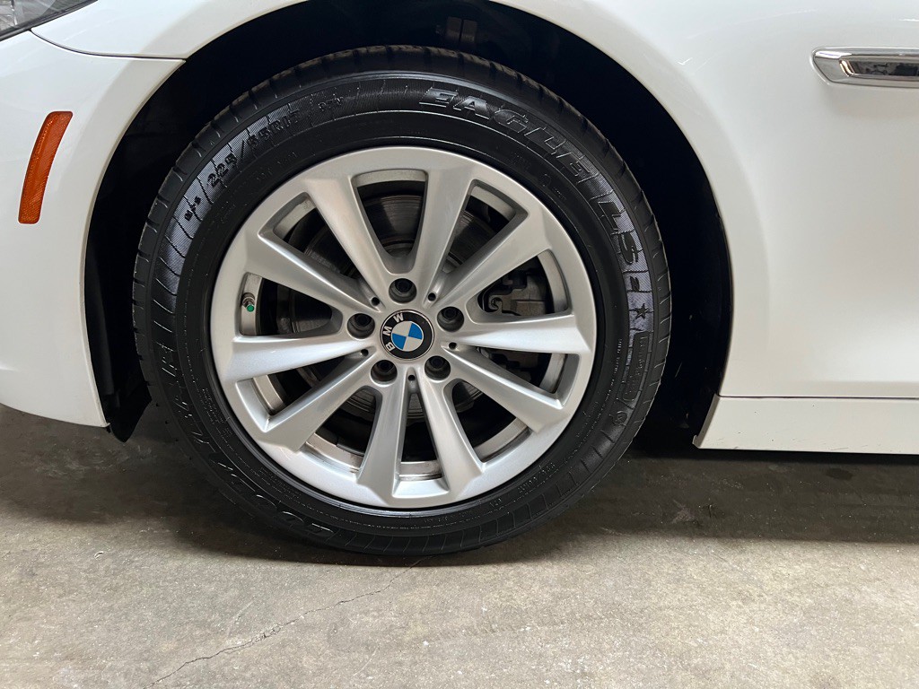 2015 BMW 5 Series Image 15