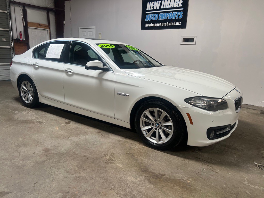 2016 BMW 5 Series Image 4