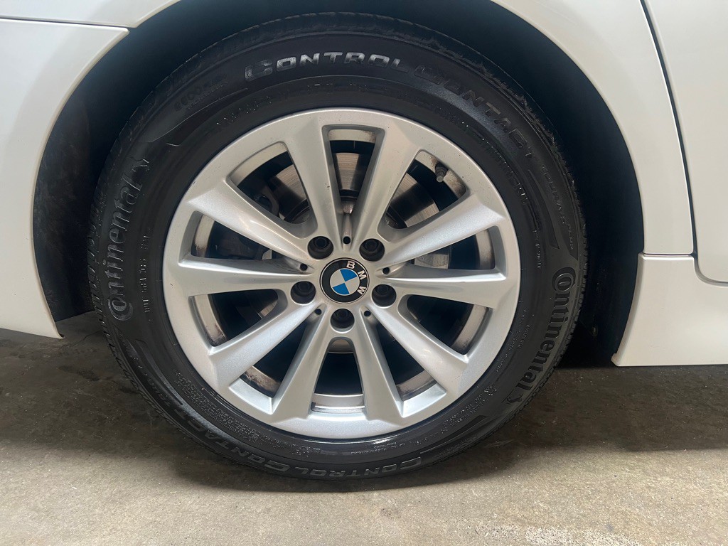 2016 BMW 5 Series Image 14