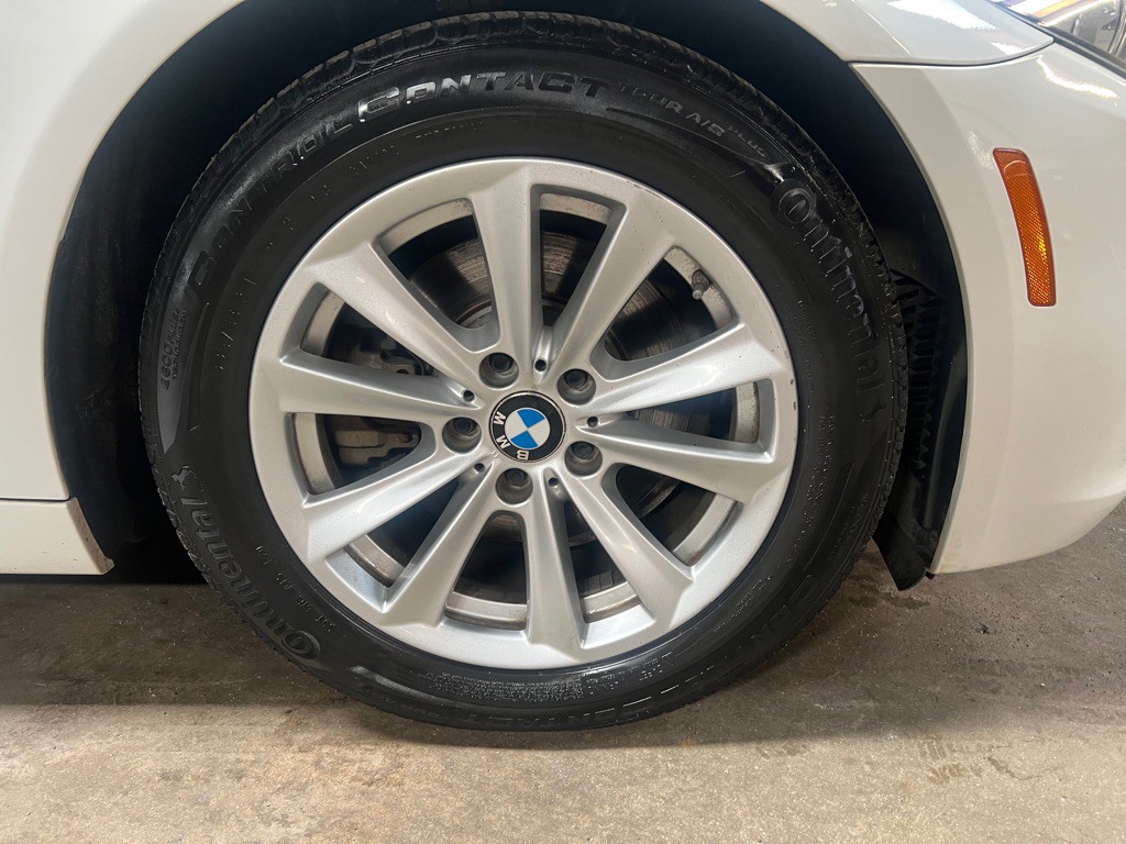 2016 BMW 5 Series Image 15