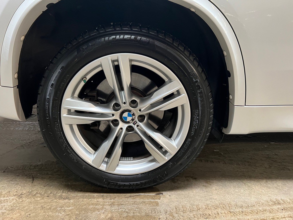 2017 BMW X5 Image 15