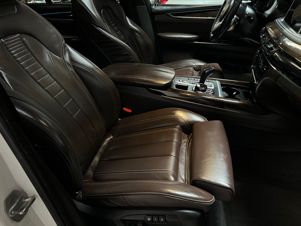 2017 BMW X5 Image 21