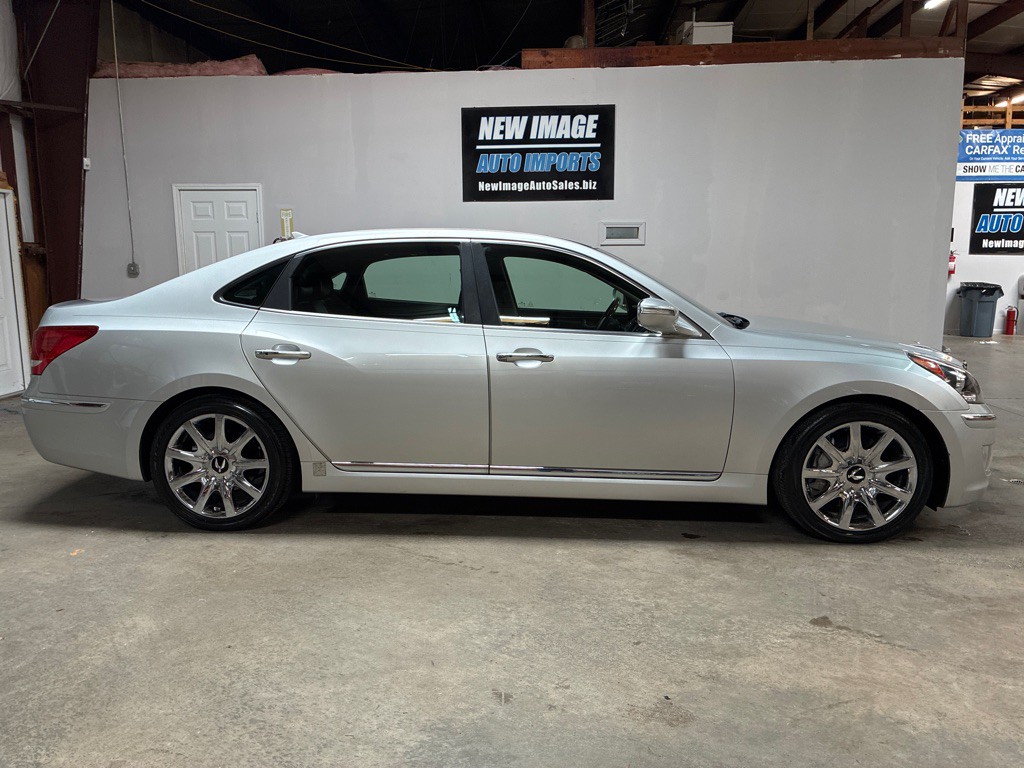 2012 Hyundai Equus Image 1