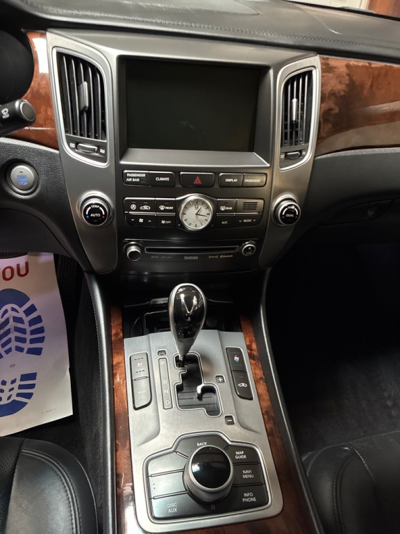 2012 Hyundai Equus Image 17