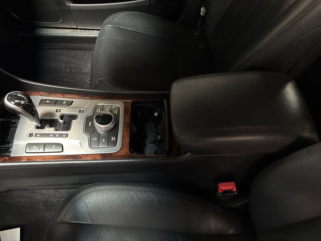 2012 Hyundai Equus Image 18