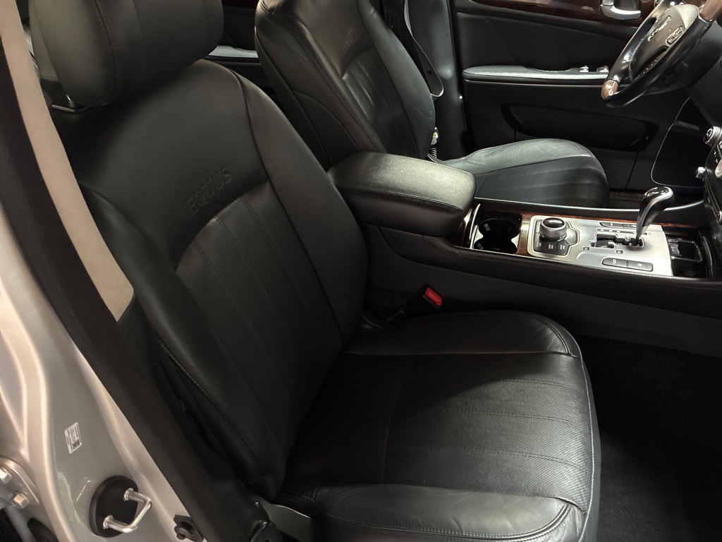 2012 Hyundai Equus Image 29