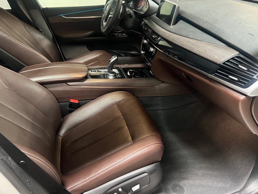 2018 BMW X5 Image 22