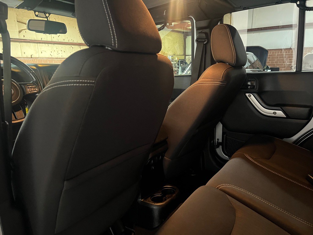 2015 Jeep Wrangler Unlimited Image 32