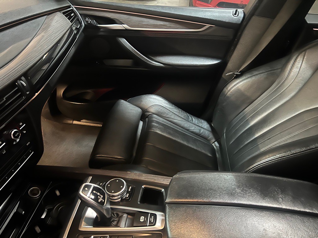 2016 BMW X5 Image 16