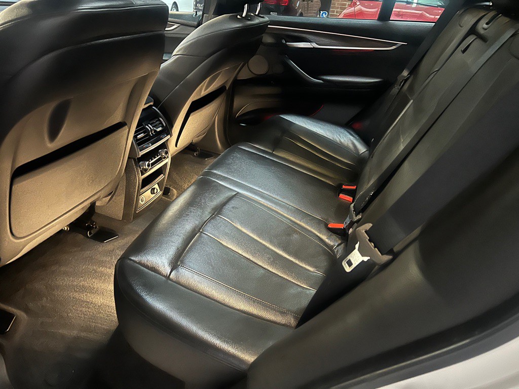 2016 BMW X5 Image 17