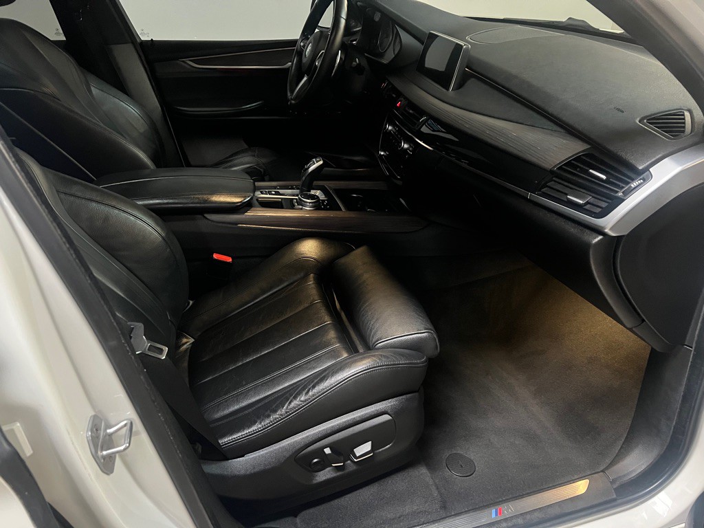 2016 BMW X5 Image 18