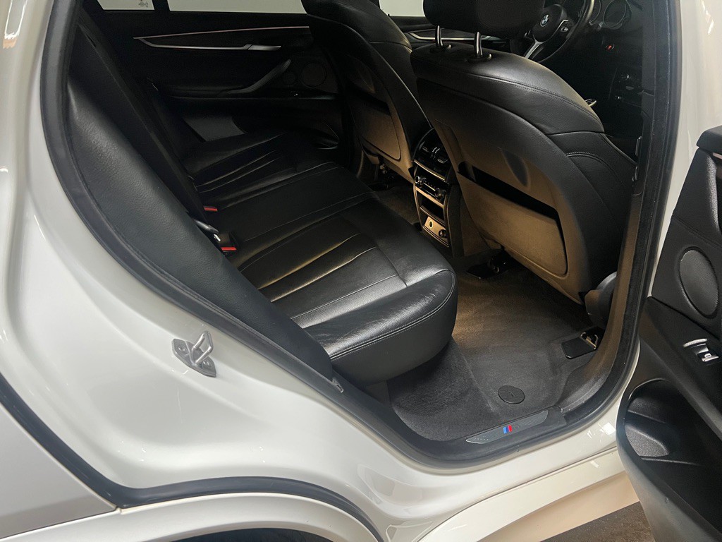 2016 BMW X5 Image 19
