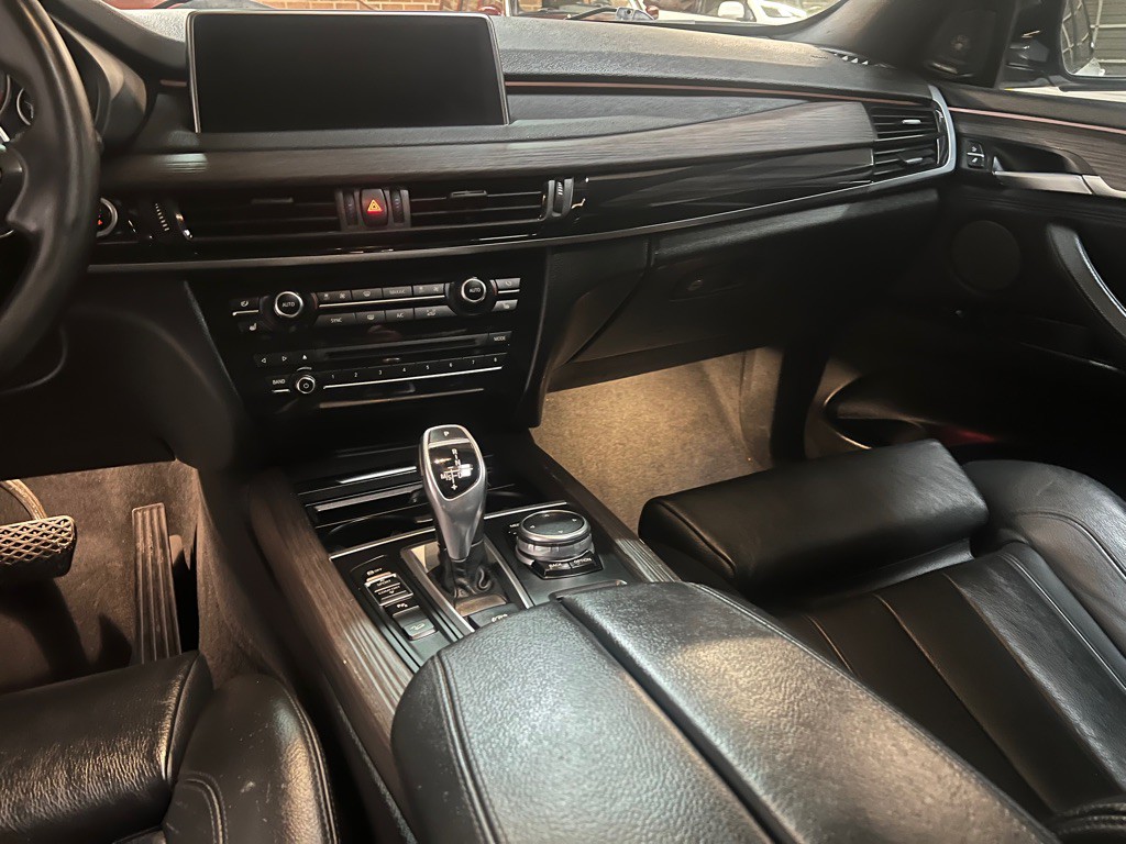 2016 BMW X5 Image 21