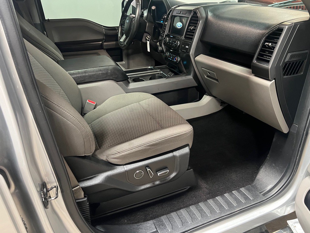 2017 Ford F-150 Image 17