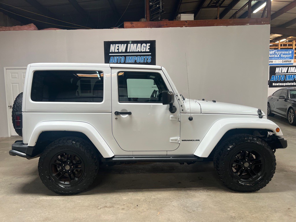 2017 Jeep Wrangler Image 1