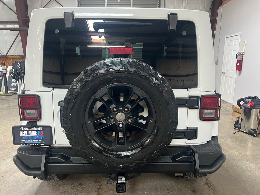 2017 Jeep Wrangler Image 10