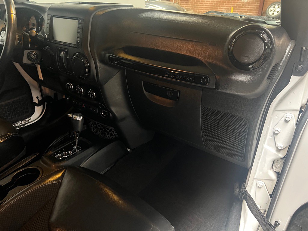 2017 Jeep Wrangler Image 23