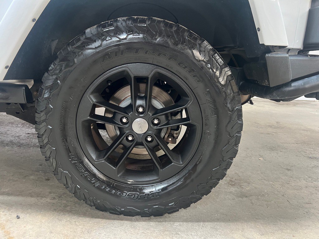 2017 Jeep Wrangler Image 31