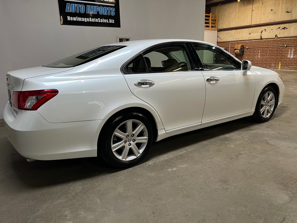 2007 Lexus ES Image 2