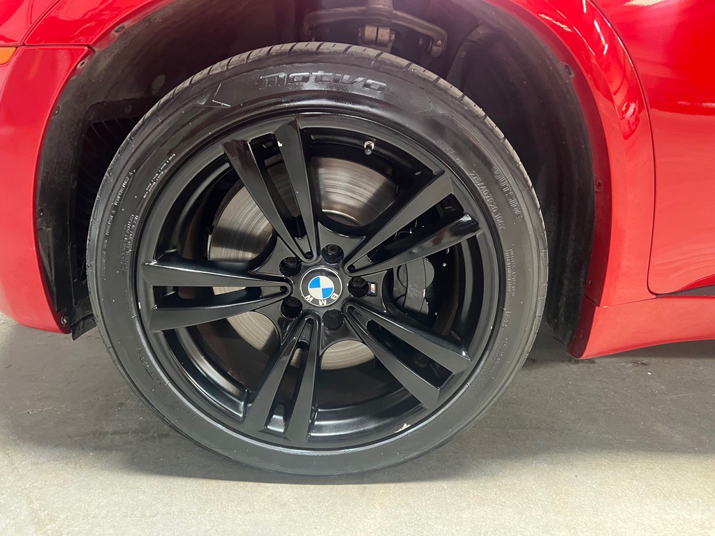 2010 BMW X5 Image 16