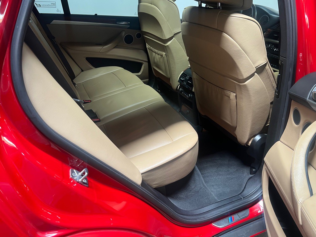 2010 BMW X5 Image 25