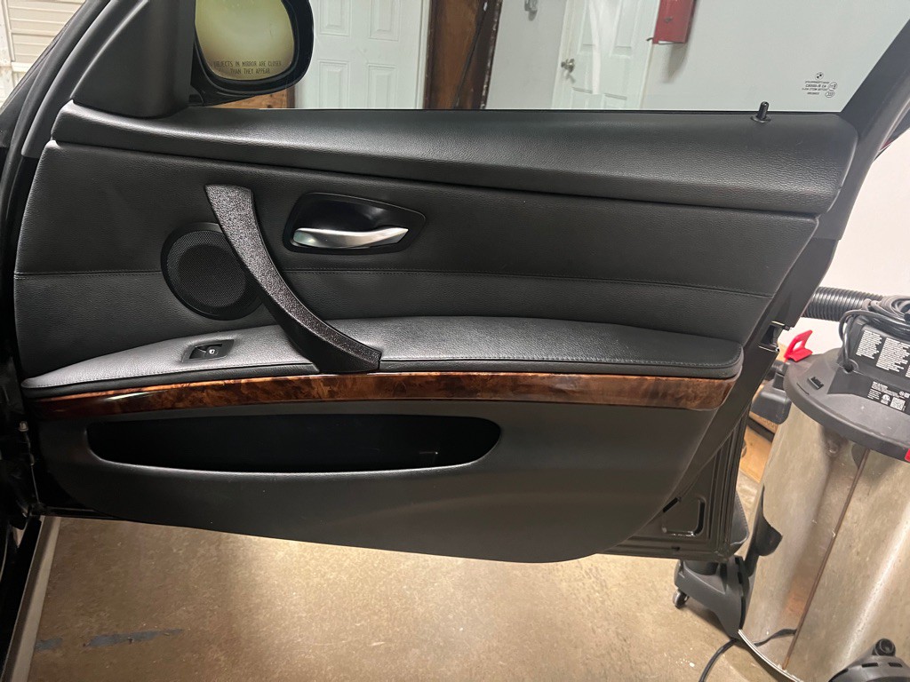 2010 BMW 3 Series Image 25