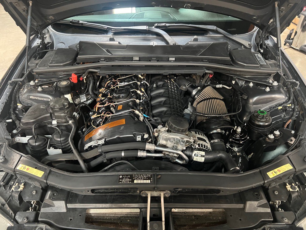 2010 BMW 3 Series Image 29