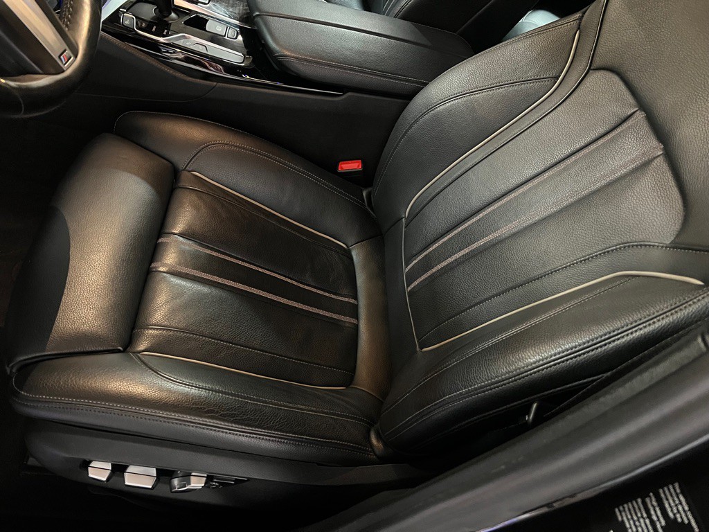 2018 BMW 5 Series Image 16