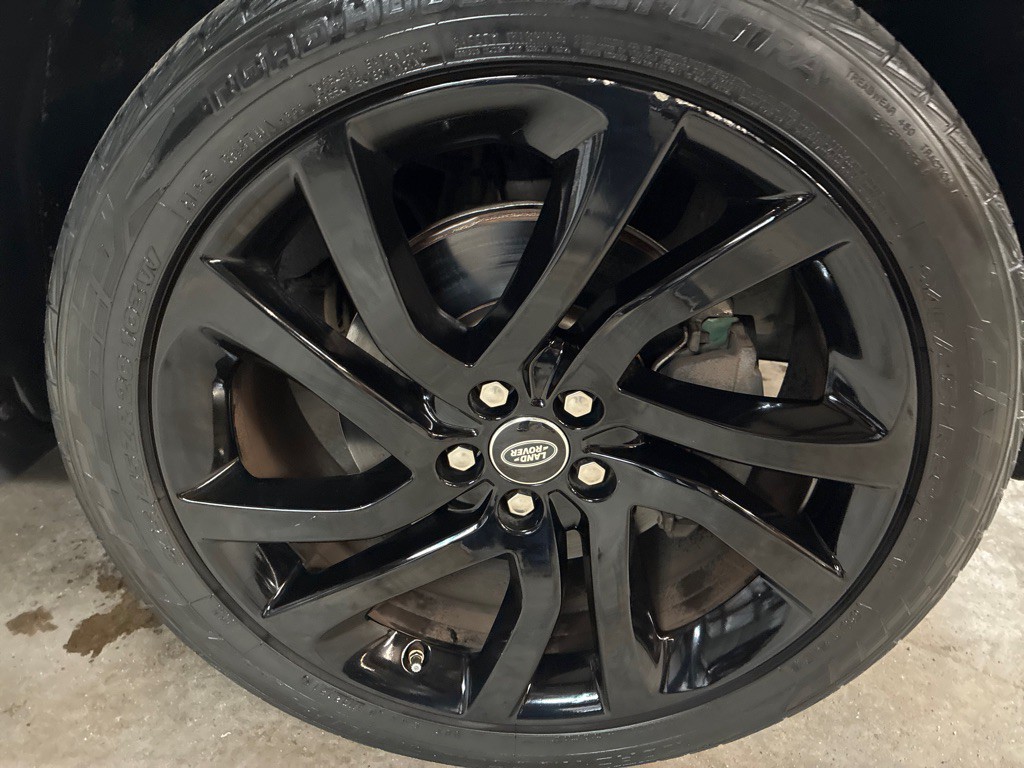 2017 Land Rover Discovery Sport Image 3