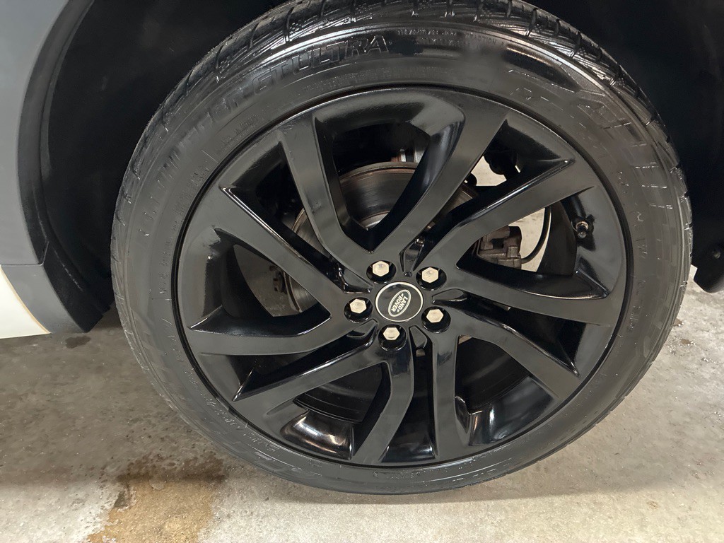 2017 Land Rover Discovery Sport Image 11