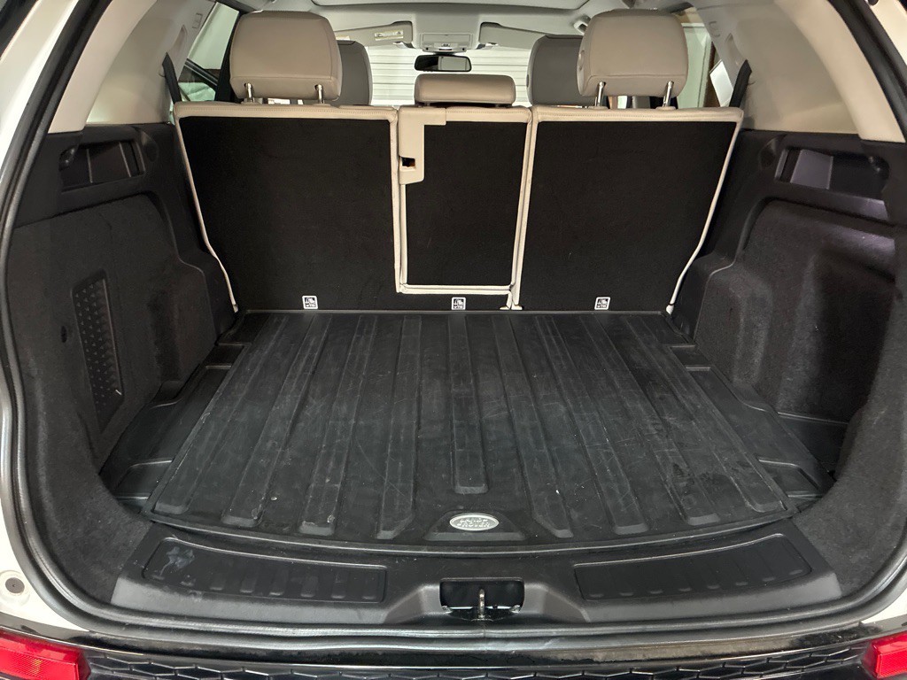 2017 Land Rover Discovery Sport Image 23